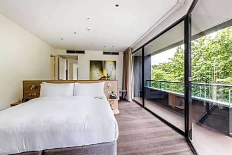 Crowne Plaza Canberra10