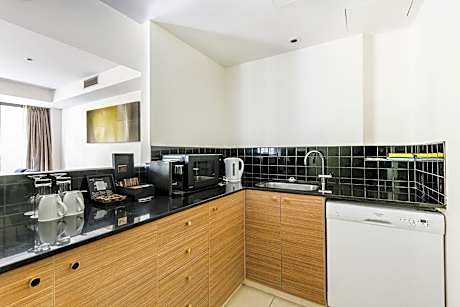 Crowne Plaza Canberra21